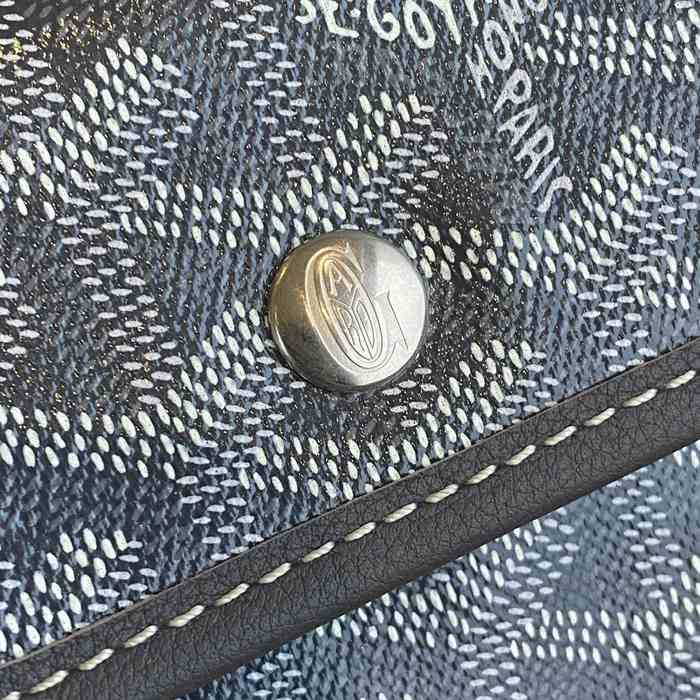 Yupoo BagTypeTote Stylish and Functional Tote with Durable Material Grey 01A