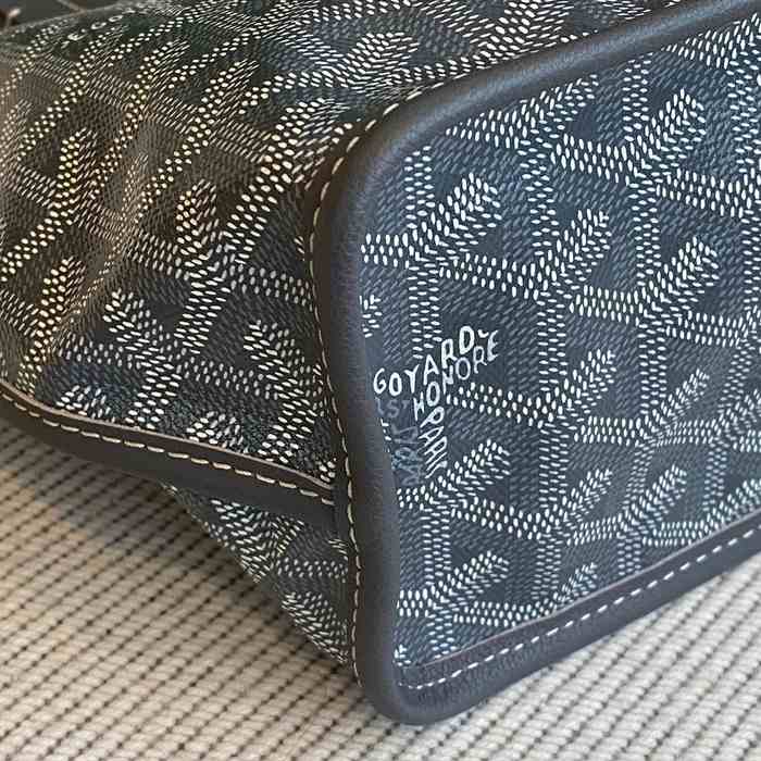 Yupoo BagTypeTote Stylish and Functional Tote with Durable Material Grey 01A