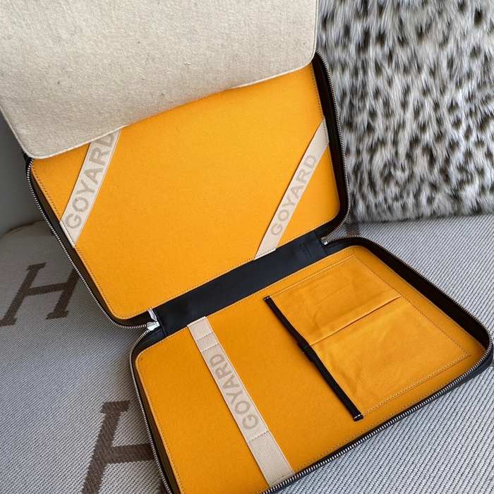 Yupoo BagTypeTote Stylish and Sophisticated Tote Brown 01A