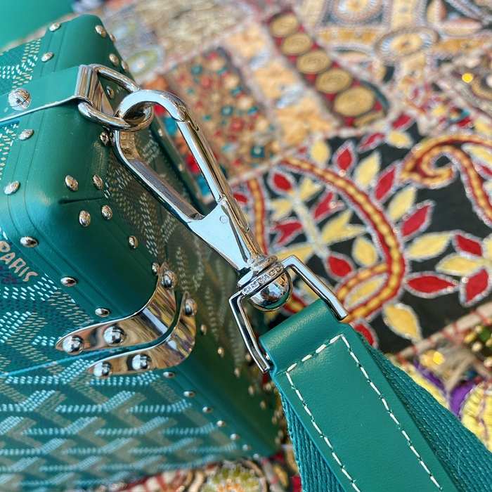 Yupoo BagTypeTote Stylish and Versatile Tote Green 01A