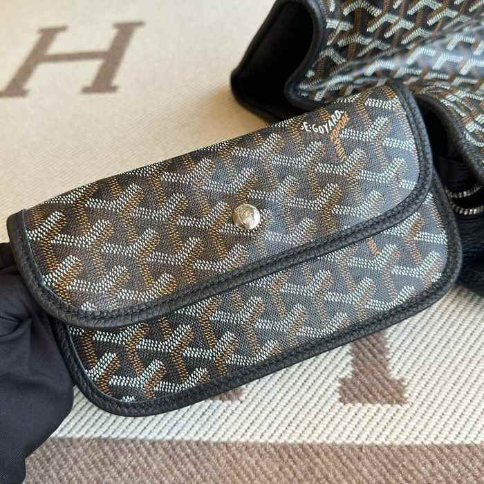 Yupoo BagTypeTote Stylish and functional tote with a spacious interior Black 01A