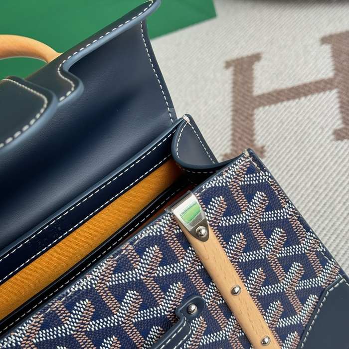 Yupoo BagTypeTote Stylish mini tote with contrasting accents Navy 01A