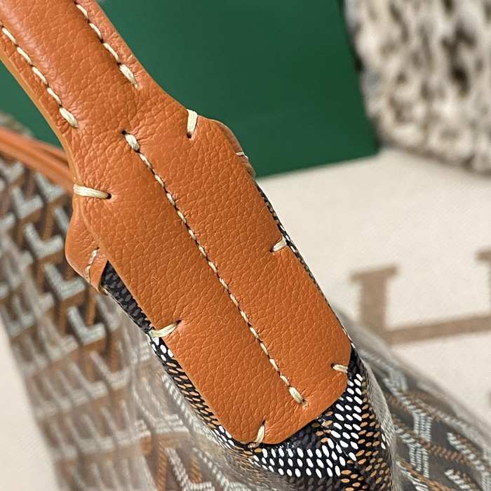 Yupoo BagTypeTote Stylish tote with a spacious design Brown 01A