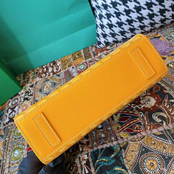 Yupoo BagTypeTote Stylish with chain detail Yellow 01A