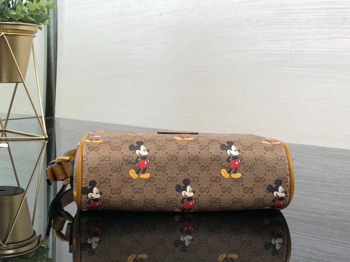 Gucci Crossbody BagTypeTote with adjustable shoulder strap and spacious design Brown 01A