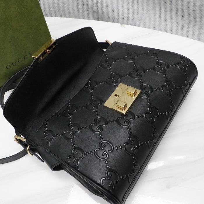 Gucci BagTypeTote  Crossbody Bag featuring elegant design White 01A