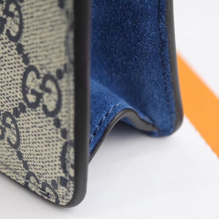 Gucci BagTypeTote Canvas Tote bag with structured features Beige 01A