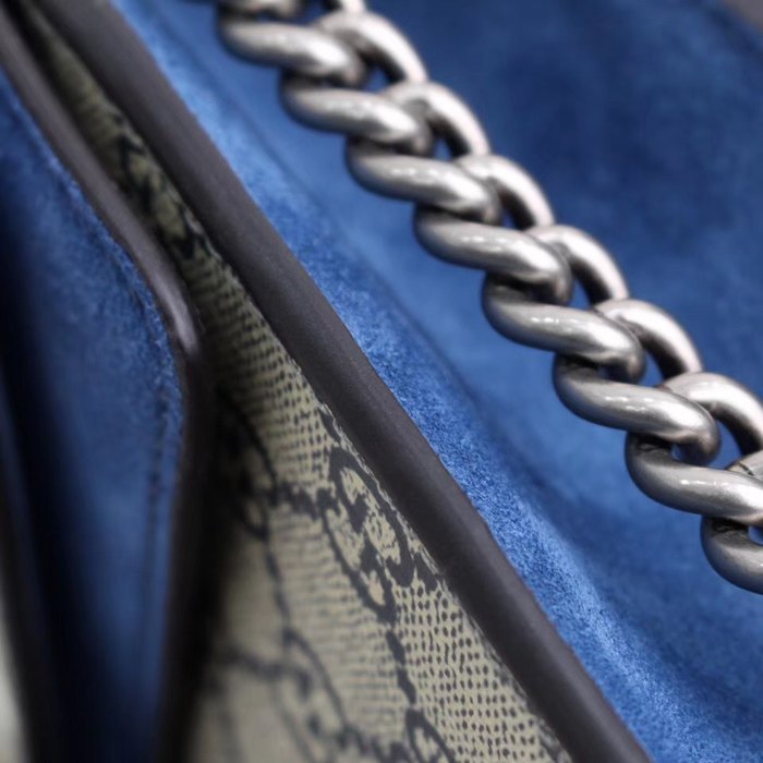 Gucci BagTypeTote Canvas Tote bag with structured features Beige 01A