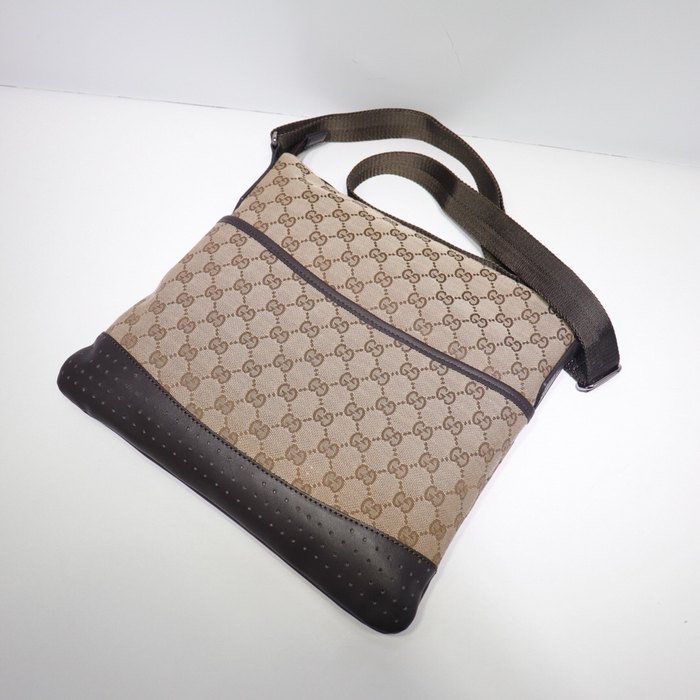 Gucci BagTypeTote Casual Tote with structured silhouette Brown 01A