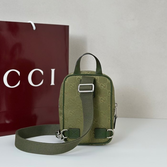 Gucci BagTypeTote Compact design with top handle Green 01A