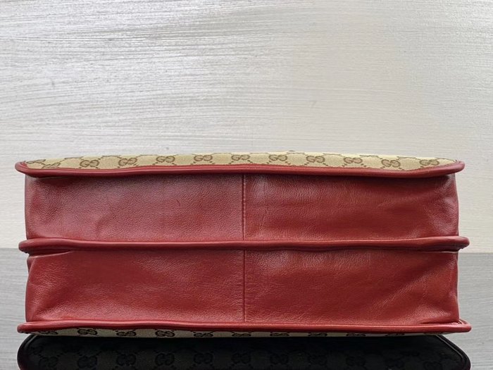 Gucci BagTypeTote Large and spacious with dual carry handles Brown 01A