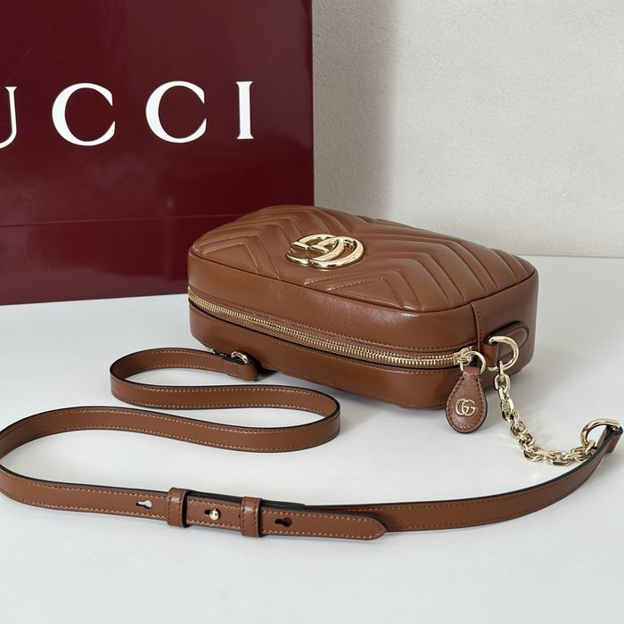 Gucci BagTypeTote Leather Crossbody Bag with Chevron Pattern Brown 01A