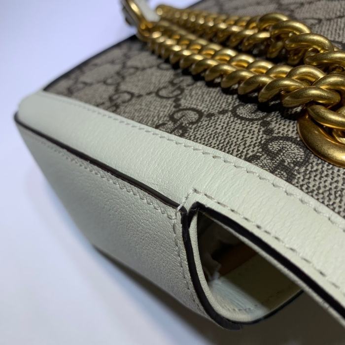 Gucci BagTypeTote Leather handbag with chain strap Brown 01A