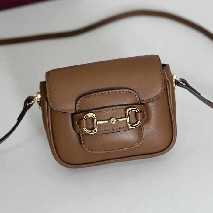 Gucci BagTypeTote Leather tote with sleek design Tan 01A