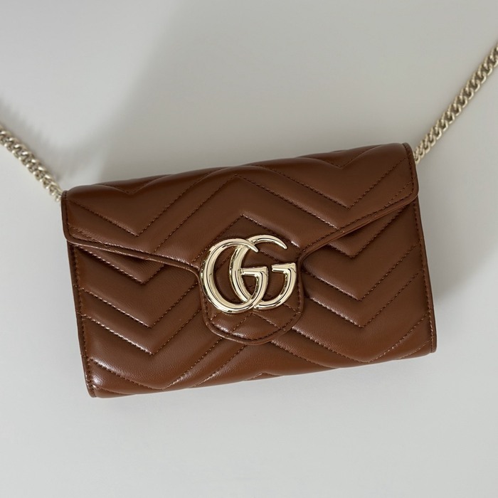 Gucci BagTypeTote Quilted Chain Detail Brown 01A