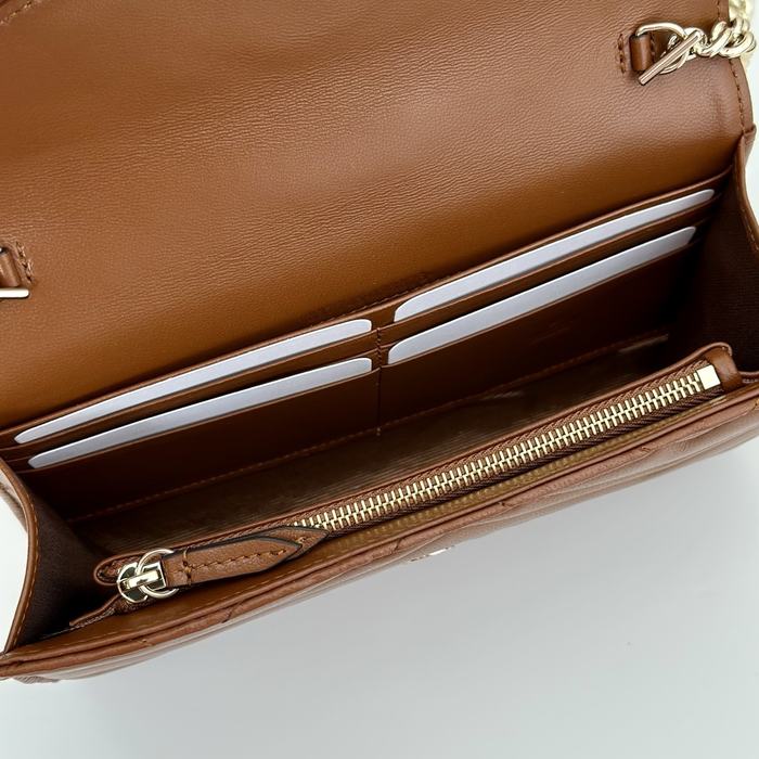 Gucci BagTypeTote Quilted Chain Detail Brown 01A