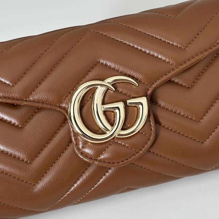 Gucci BagTypeTote Quilted Chain Detail Brown 01A