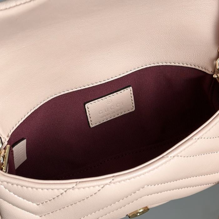 Gucci BagTypeTote Quilted Chain Wallet Beige 01A