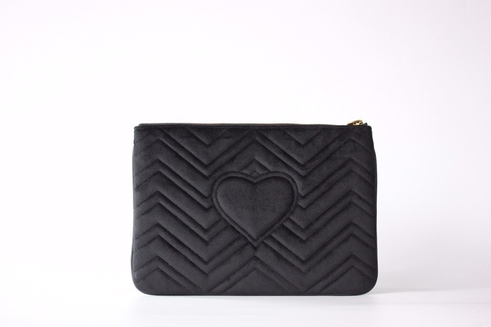 Gucci BagTypeTote Quilted Clutch Black 01A