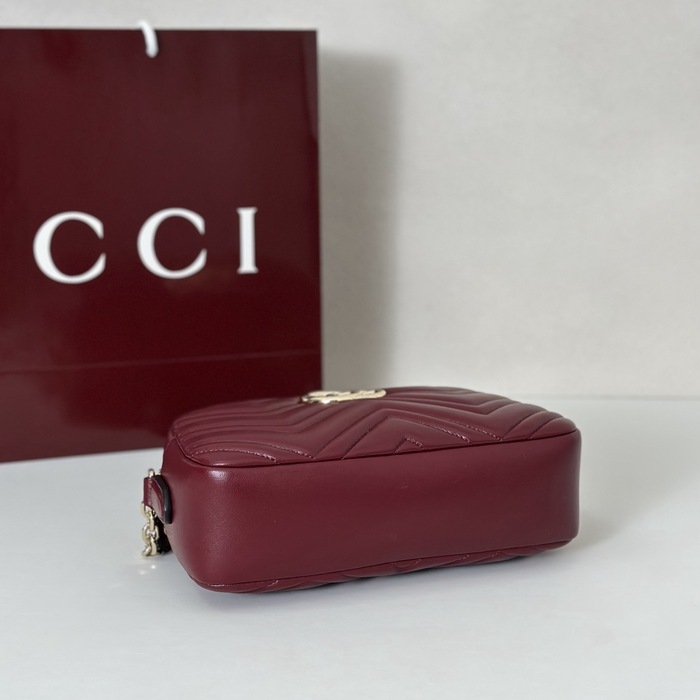 Gucci BagTypeTote Quilted Crossbody Burgundy 01A