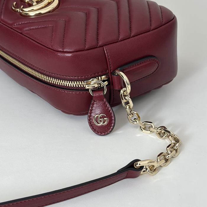 Gucci BagTypeTote Quilted Crossbody Burgundy 01A