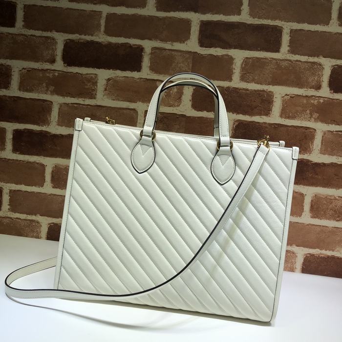 Gucci BagTypeTote Quilted Design Black 01A 2