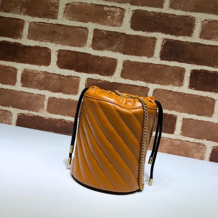 Gucci BagTypeTote Quilted Design with Drawstring Closure Navy 01A