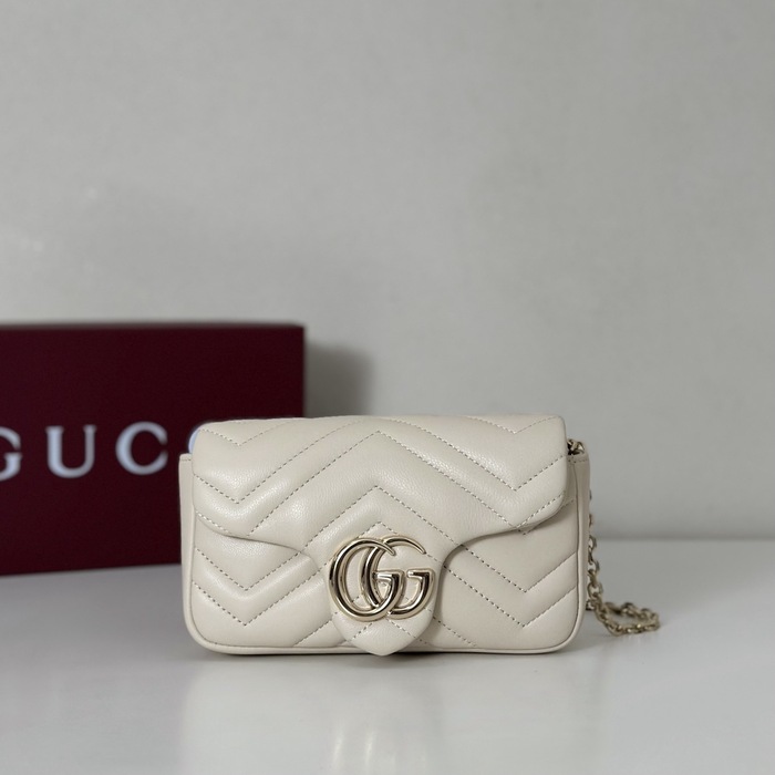 Gucci BagTypeTote Quilted Leather Design Beige 01A