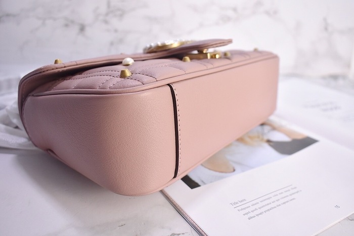 Gucci BagTypeTote Quilted Leather Design Black 01A 3