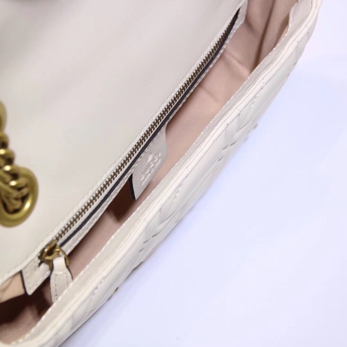 Gucci BagTypeTote Quilted Leather Shoulder Bag Black 01A 4