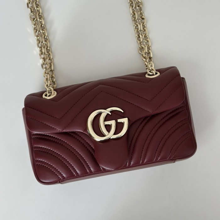 Gucci BagTypeTote Quilted Leather Tote with Chain Strap Burgundy 01A