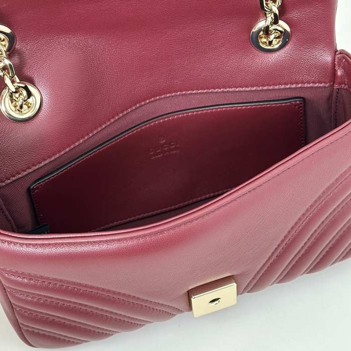 Gucci BagTypeTote Quilted Leather Tote with Chain Strap Burgundy 01A