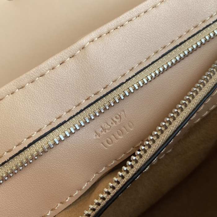 Gucci BagTypeTote Quilted Shoulder Bag Black 01A