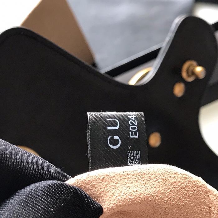 Gucci BagTypeTote Quilted Shoulder Bag Red 01A