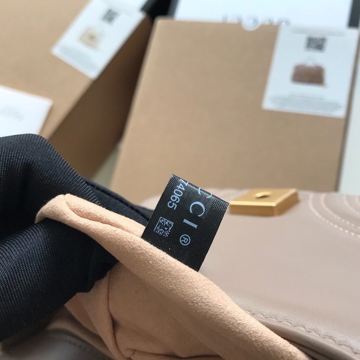 Gucci BagTypeTote Quilted leather design Black 01A 2