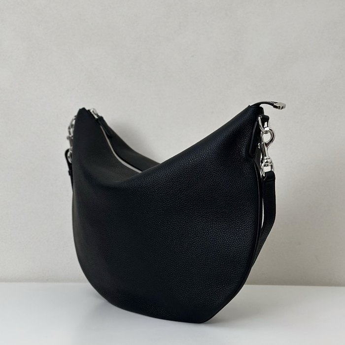 Gucci BagTypeTote Soft Curved Design Tote Black 01A