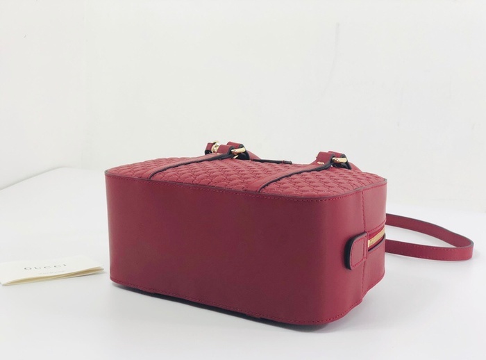 Gucci BagTypeTote Stylish Handheld Tote Navy 01A