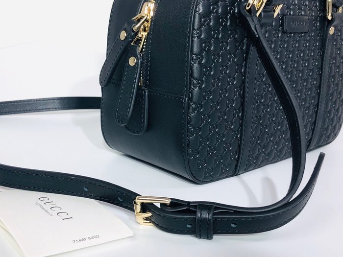 Gucci BagTypeTote Stylish Handheld Tote Navy 01A