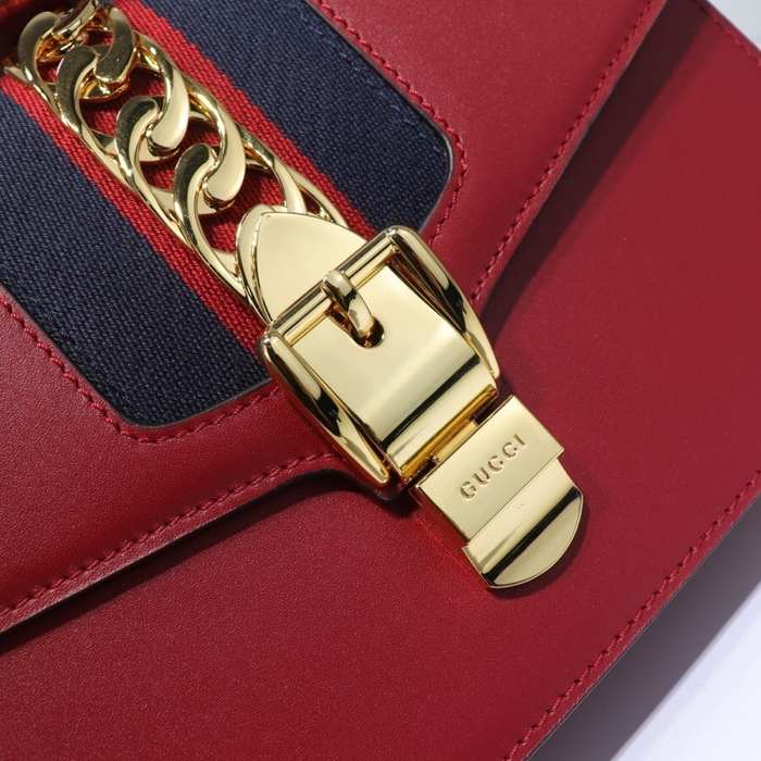 Gucci BagTypeTote Stylish leather tote with elegant hardware Black 01A