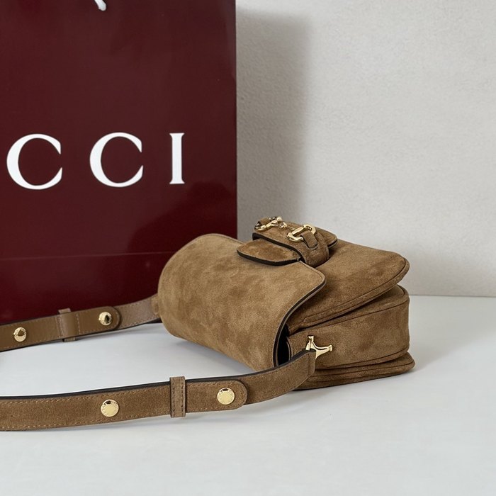 Gucci BagTypeTote Suede Bag with sophisticated detailing Tan 01A