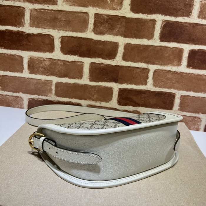 Gucci BagTypeTote canvas crossbody bag with stylish accents Beige 01A
