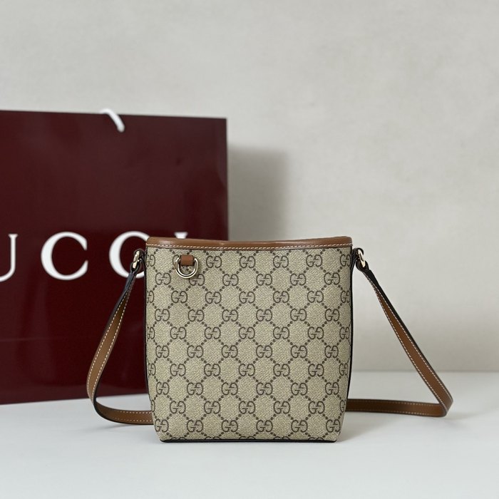 Gucci BagTypeTote compact crossbody tote with signature pattern Beige 01A
