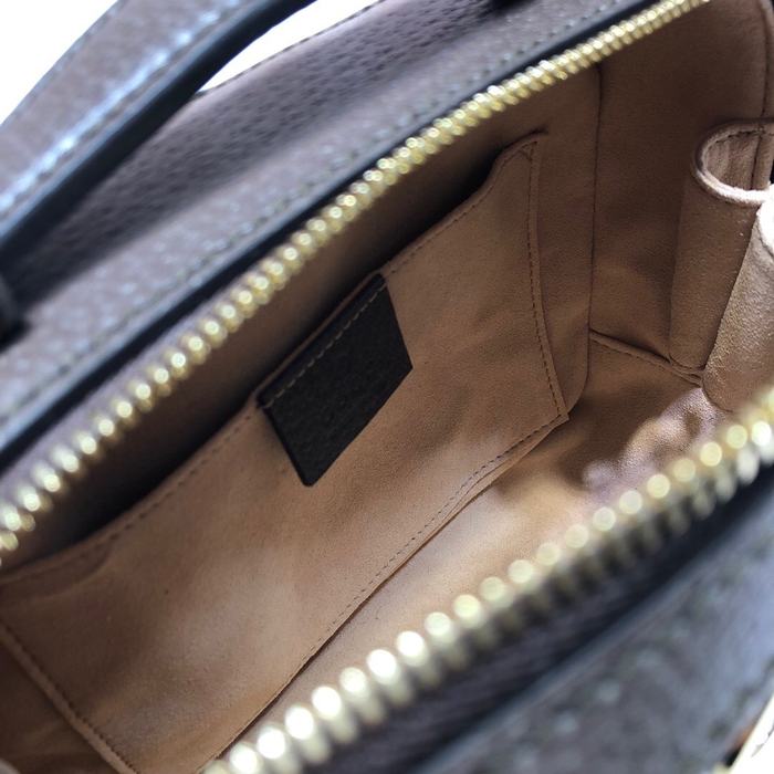 Gucci BagTypeTote compact handbag with a structured design Beige 01A