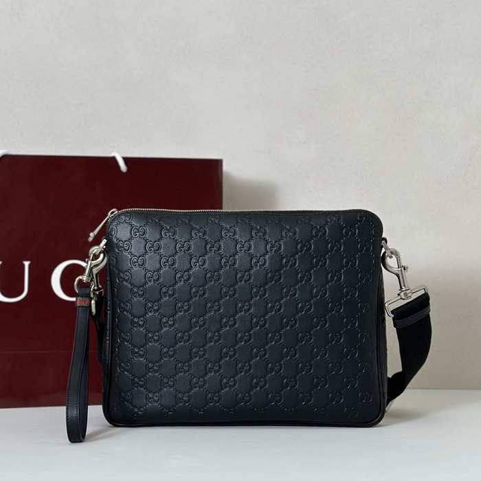 Gucci BagTypeTote compact leather tote bag with zipper closure Black 01A