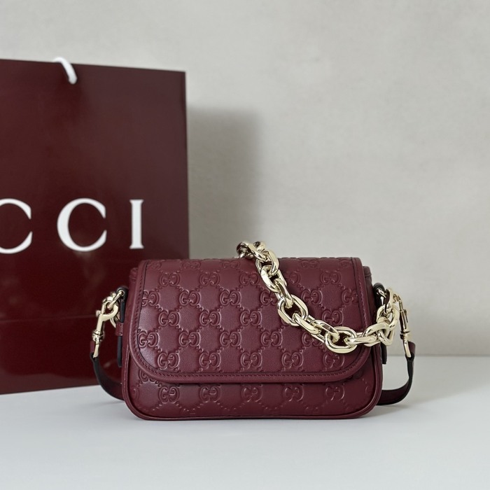 Gucci BagTypeTote compact tote with chain straps Burgundy 01A