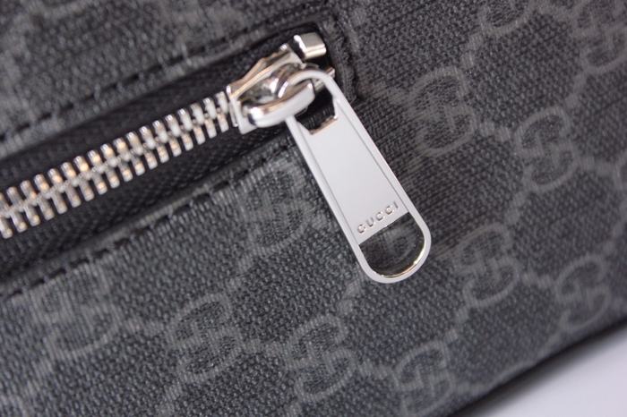 Gucci BagTypeTote cosmetic bag with stripe details Grey 01A