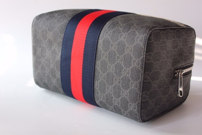 Gucci BagTypeTote cosmetic bag with stripe details Grey 01A