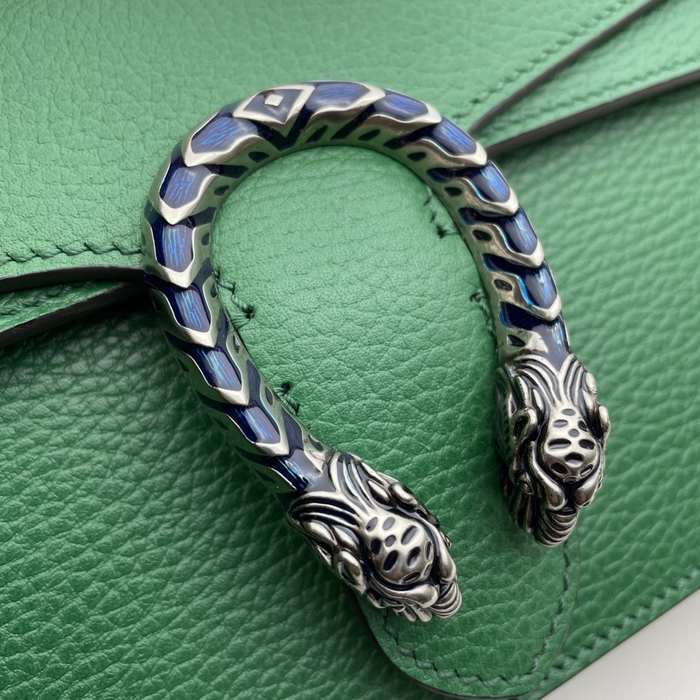 Gucci BagTypeTote elegant and structured tote features Gold 01A