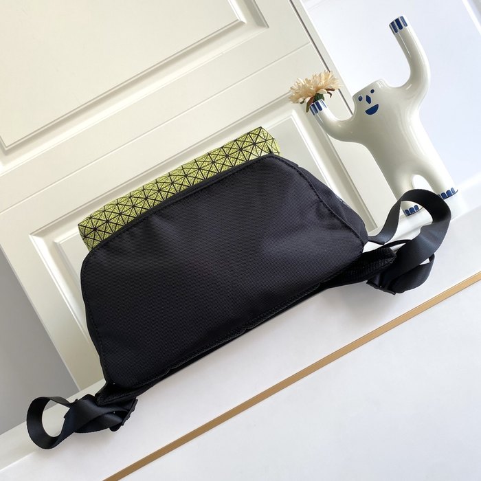 Issey Miyake Backpack with geometric patterns Green 01A