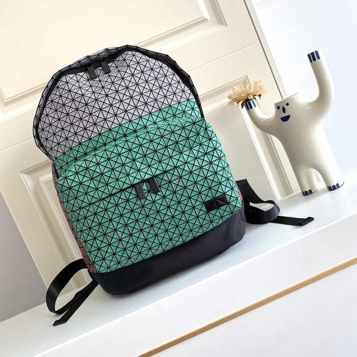 Issey Miyake Backpack with geometric patterns Green 01A